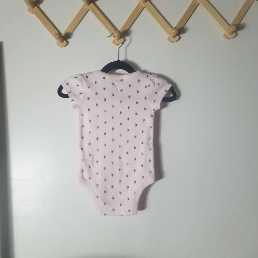 YOGA SPROUT BABY GIRL'S PINK ONESIE BODYSUIT SIZE 6 TO 9 MONTHS 100% COTTON